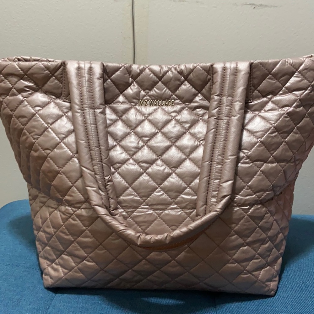 QUILTED TOTE BAG